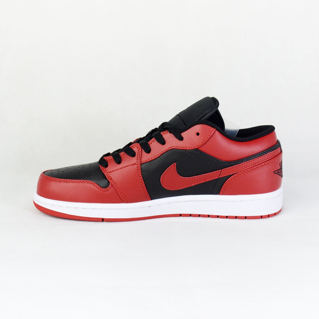 jordan 1 low gym red black toe